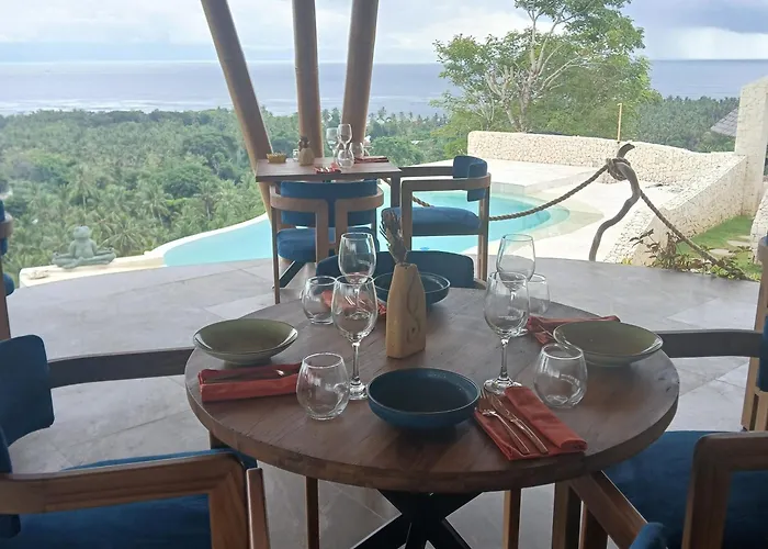 Penida View Village - Infinity Pool&volcano View Hotel 4*