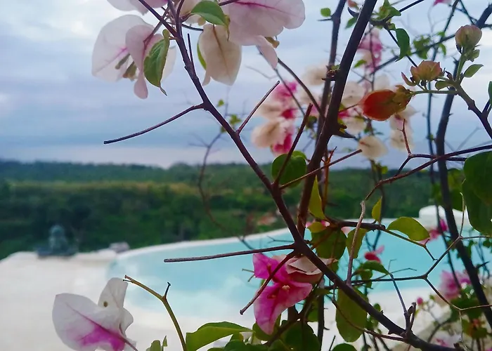 Hotel Penida View Village - Infinity Pool&volcano View 4*