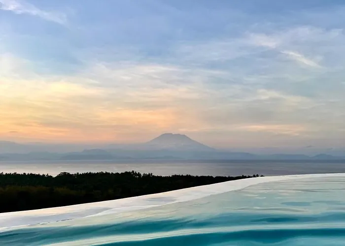 Penida View Village - Infinity Pool&volcano View Hotel 4*
